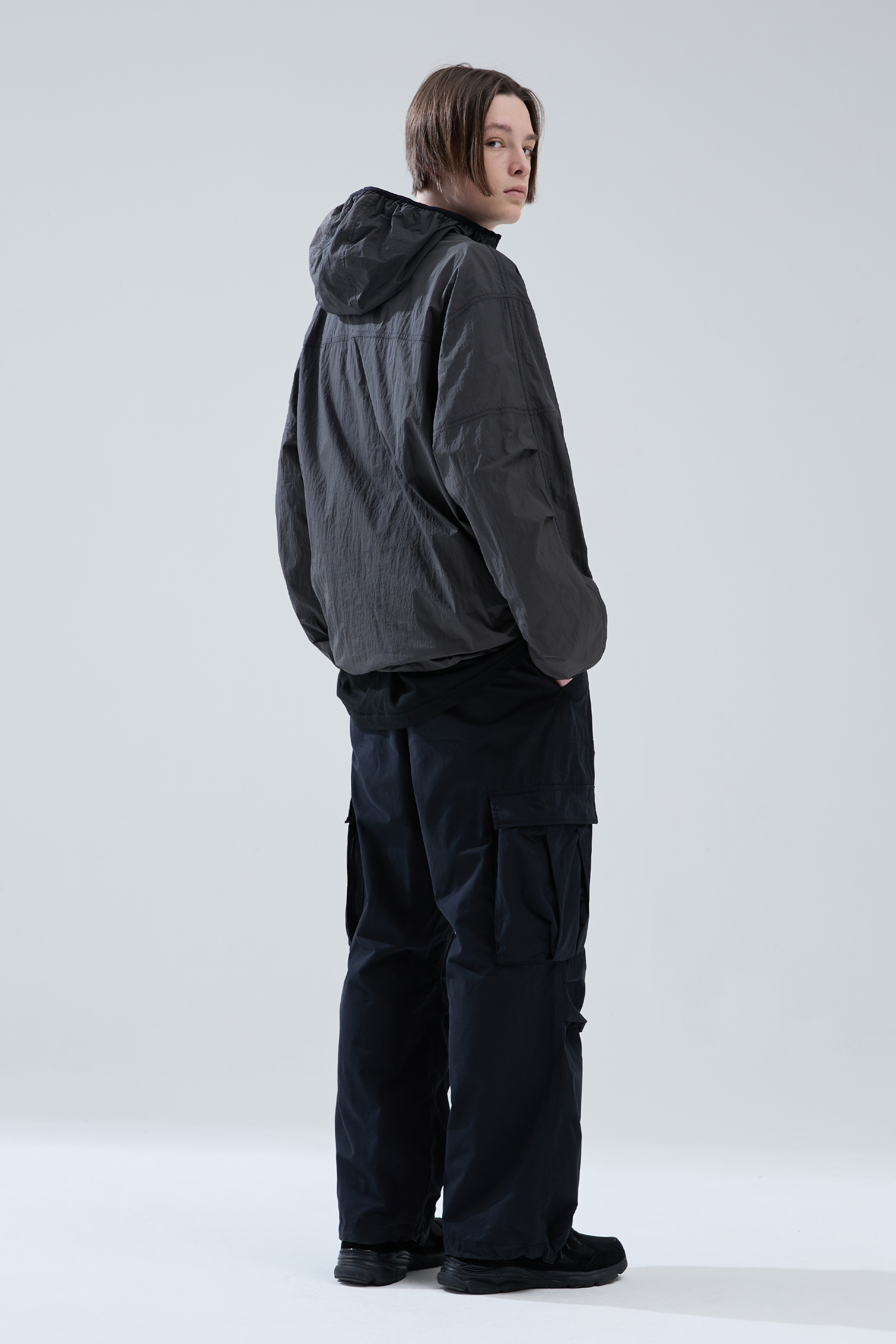 MUSINSA公式 | HAVEOFFDUTY LW Hiker Anorak (Dark Gray)